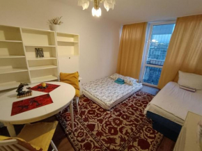 Rooms in Rondo ONZ